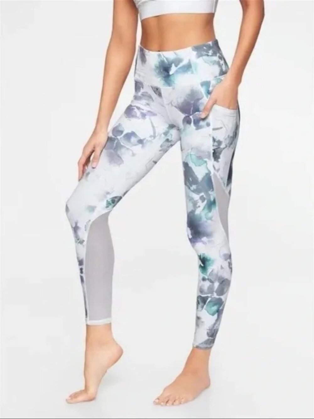 Athleta Mudra Watercolor pull on leggings with pockets Small luxury style